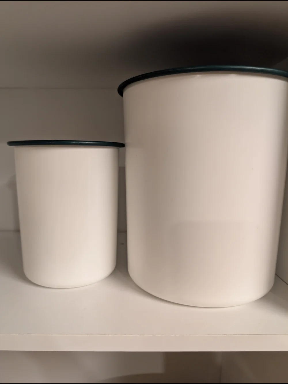 Tupperware White And Green Canister Set Vintage
